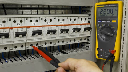 Electrician cu 25+ ani experiență - Non-Stop