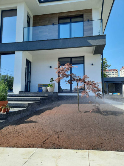 Oferim servicii de semanare a gazonului și instalarea sistemelor de irigare