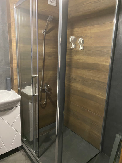 🔧 Montaj profesional de gresie și faianță