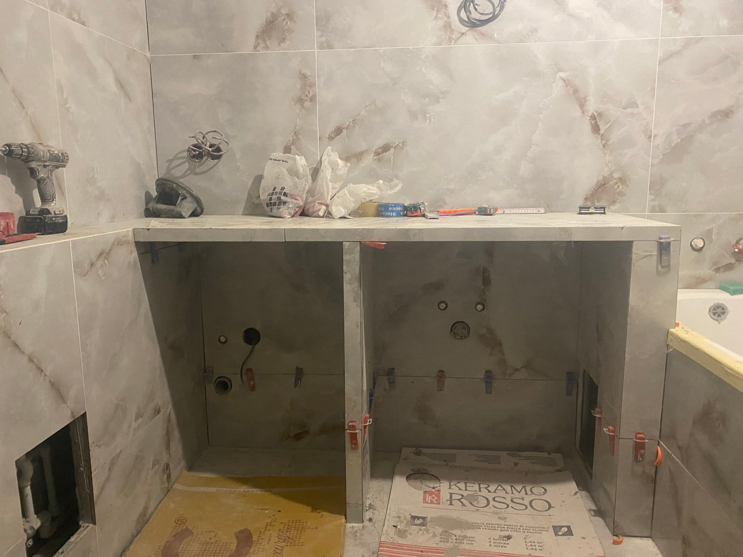 🔧 Montaj profesional de gresie și faianță